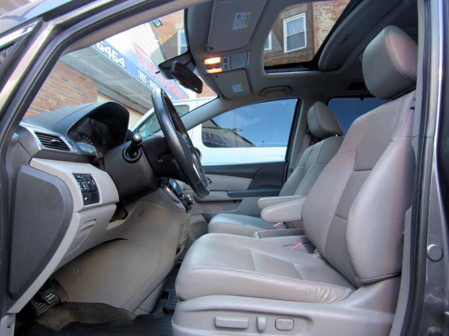 2015 Honda Odyssey 5dr EX-L w/Navi, available for sale in Paterson, New Jersey | MFG Prestige Auto Group. Paterson, New Jersey 2015 Honda Odyssey 5dr EX-L w/Navi, available for sale in Paterson, New Jersey | MFG Prestige Auto Group. Paterson, New Jersey