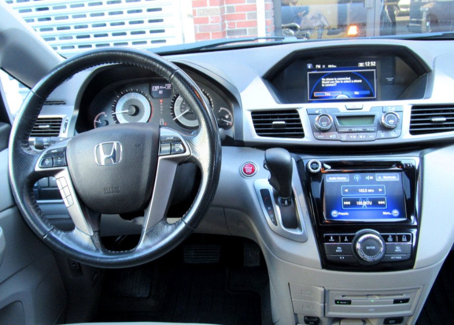 2015 Honda Odyssey 5dr EX-L w/Navi, available for sale in Paterson, New Jersey | MFG Prestige Auto Group. Paterson, New Jersey 2015 Honda Odyssey 5dr EX-L w/Navi, available for sale in Paterson, New Jersey | MFG Prestige Auto Group. Paterson, New Jersey