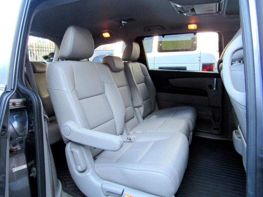 2015 Honda Odyssey 5dr EX-L w/Navi, available for sale in Paterson, New Jersey | MFG Prestige Auto Group. Paterson, New Jersey 2015 Honda Odyssey 5dr EX-L w/Navi, available for sale in Paterson, New Jersey | MFG Prestige Auto Group. Paterson, New Jersey
