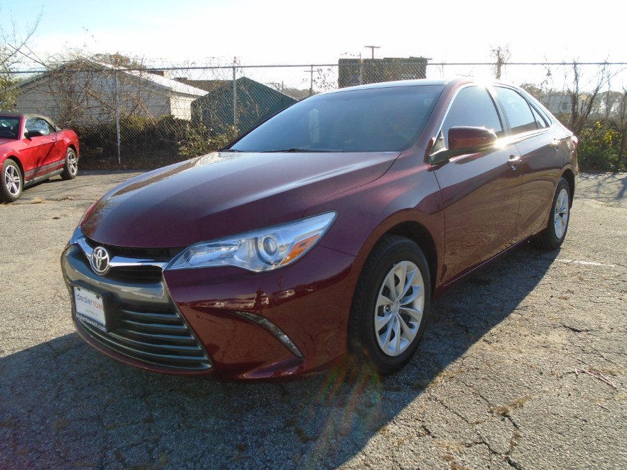 2015 Toyota Camry 4dr Sdn I4 Auto LE (Natl), available for sale in Milford, Connecticut | Dealertown Auto Wholesalers. Milford, Connecticut 2015 Toyota Camry 4dr Sdn I4 Auto LE (Natl), available for sale in Milford, Connecticut | Dealertown Auto Wholesalers. Milford, Connecticut