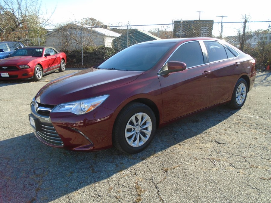 2015 Toyota Camry 4dr Sdn I4 Auto LE (Natl), available for sale in Milford, Connecticut | Dealertown Auto Wholesalers. Milford, Connecticut 2015 Toyota Camry 4dr Sdn I4 Auto LE (Natl), available for sale in Milford, Connecticut | Dealertown Auto Wholesalers. Milford, Connecticut