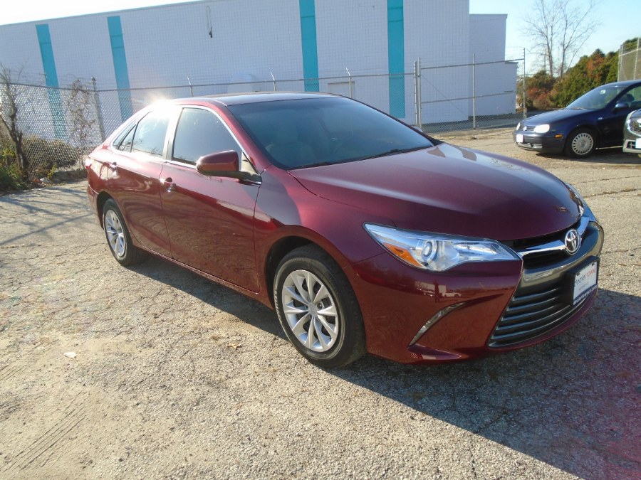 2015 Toyota Camry 4dr Sdn I4 Auto LE (Natl), available for sale in Milford, Connecticut | Dealertown Auto Wholesalers. Milford, Connecticut 2015 Toyota Camry 4dr Sdn I4 Auto LE (Natl), available for sale in Milford, Connecticut | Dealertown Auto Wholesalers. Milford, Connecticut