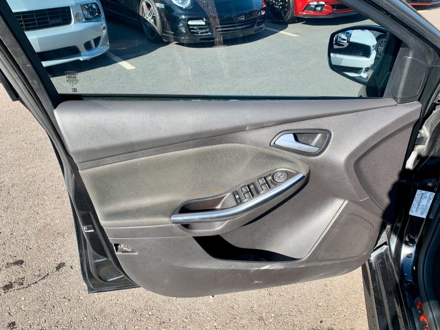 2014 Ford Focus 5dr HB ST, available for sale in South Windsor, Connecticut | Mike And Tony Auto Sales, Inc. South Windsor, Connecticut 2014 Ford Focus 5dr HB ST, available for sale in South Windsor, Connecticut | Mike And Tony Auto Sales, Inc. South Windsor, Connecticut