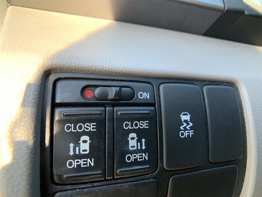 2014 Honda Odyssey 5dr EX, available for sale in Stratford, Connecticut | Wiz Leasing Inc. Stratford, Connecticut 2014 Honda Odyssey 5dr EX, available for sale in Stratford, Connecticut | Wiz Leasing Inc. Stratford, Connecticut