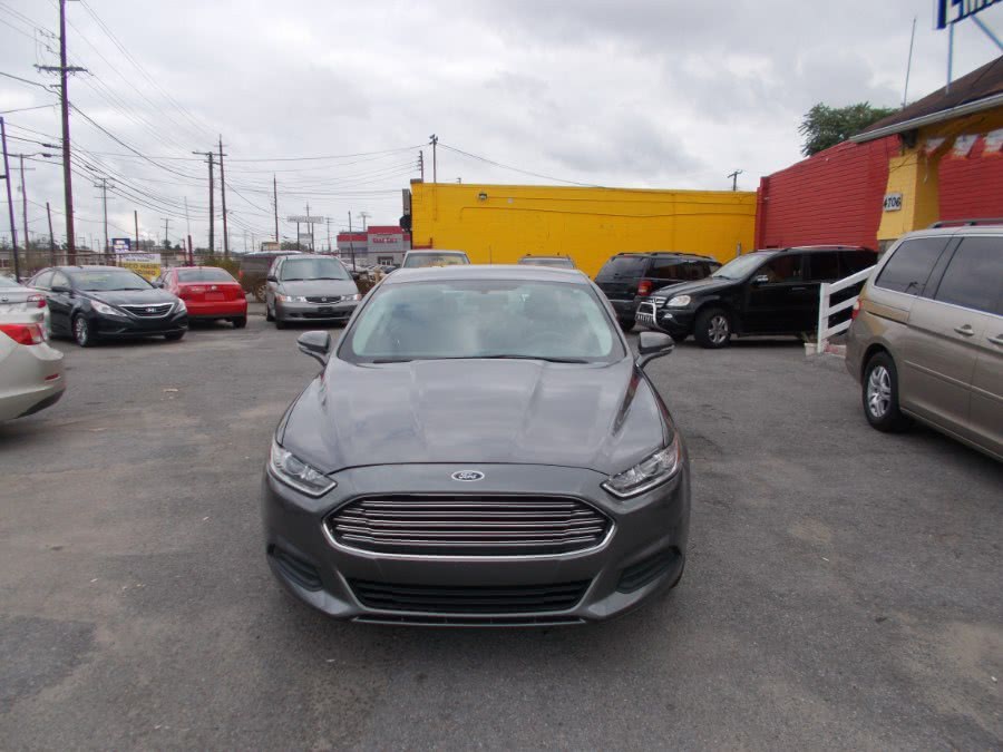 2014 Ford Fusion 4dr Sdn SE FWD, available for sale in Temple Hills, Maryland | Temple Hills Used Car. Temple Hills, Maryland