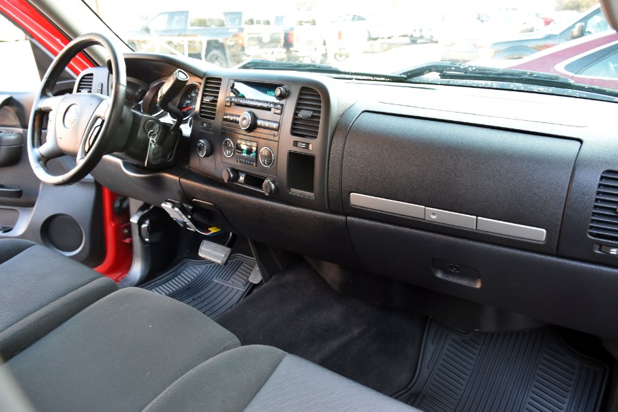 Used GMC Sierra 1500 4WD Ext Cab SLE 2013 | Highline Car Connection. Waterbury, Connecticut Used GMC Sierra 1500 4WD Ext Cab SLE 2013 | Highline Car Connection. Waterbury, Connecticut