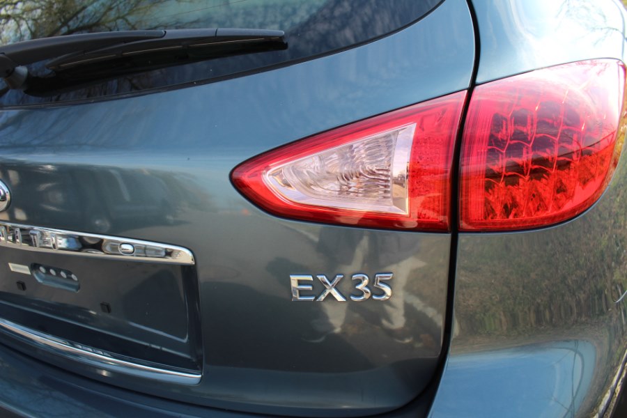 2008 Infiniti EX35 AWD 4dr Journey, available for sale in Great Neck, New York | Great Neck Car Buyers & Sellers. Great Neck, New York 2008 Infiniti EX35 AWD 4dr Journey, available for sale in Great Neck, New York | Great Neck Car Buyers & Sellers. Great Neck, New York