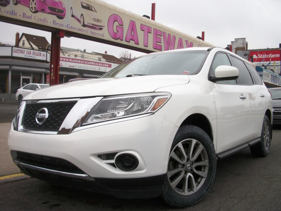 2013 Nissan Pathfinder 4WD 4dr SV, available for sale in Jamaica, New York | Gateway Car Dealer Inc. Jamaica, New York