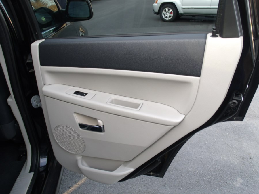 2008 Jeep Grand Cherokee 4WD 4dr Limited, available for sale in Suffield, Connecticut | Suffield Auto LLC. Suffield, Connecticut 2008 Jeep Grand Cherokee 4WD 4dr Limited, available for sale in Suffield, Connecticut | Suffield Auto LLC. Suffield, Connecticut