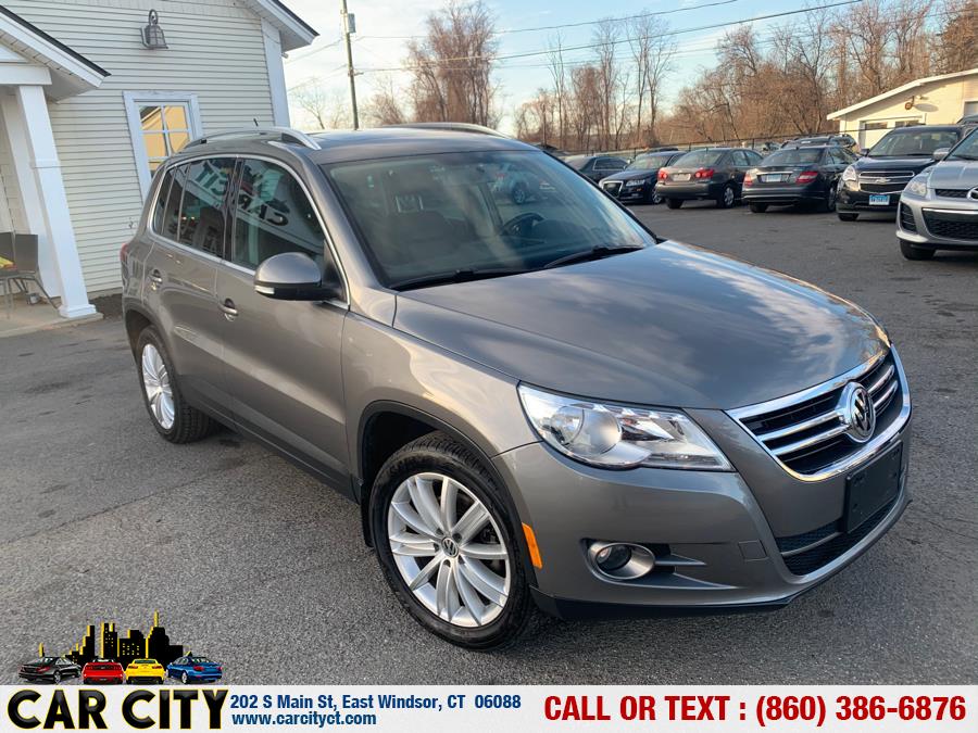 2011 Volkswagen Tiguan 4WD 4dr SE 4Motion wSunroof & Navi, available for sale in East Windsor, Connecticut | Car City LLC. East Windsor, Connecticut 2011 Volkswagen Tiguan 4WD 4dr SE 4Motion wSunroof & Navi, available for sale in East Windsor, Connecticut | Car City LLC. East Windsor, Connecticut