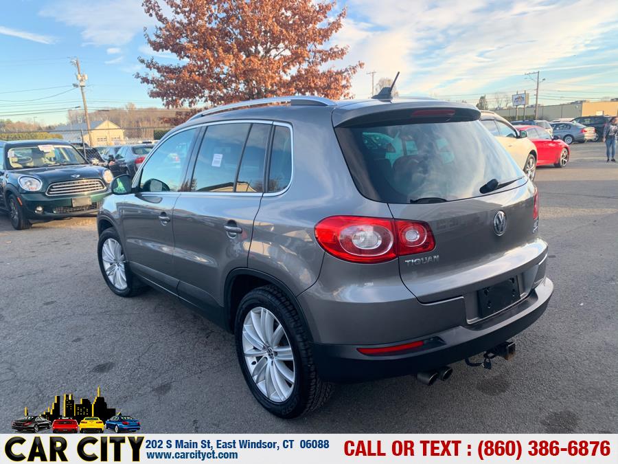 2011 Volkswagen Tiguan 4WD 4dr SE 4Motion wSunroof & Navi, available for sale in East Windsor, Connecticut | Car City LLC. East Windsor, Connecticut 2011 Volkswagen Tiguan 4WD 4dr SE 4Motion wSunroof & Navi, available for sale in East Windsor, Connecticut | Car City LLC. East Windsor, Connecticut