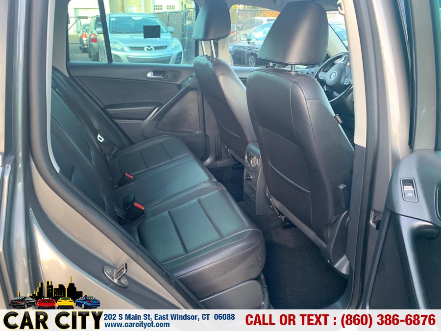 2011 Volkswagen Tiguan 4WD 4dr SE 4Motion wSunroof & Navi, available for sale in East Windsor, Connecticut | Car City LLC. East Windsor, Connecticut 2011 Volkswagen Tiguan 4WD 4dr SE 4Motion wSunroof & Navi, available for sale in East Windsor, Connecticut | Car City LLC. East Windsor, Connecticut
