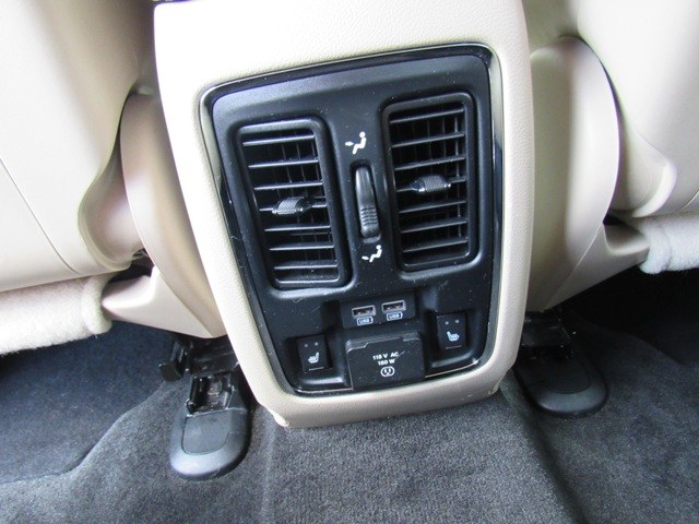 2015 Jeep Grand Cherokee 4WD 4dr Limited, available for sale in San Francisco de Macoris Rd, Dominican Republic | Hilario Auto Import. San Francisco de Macoris Rd, Dominican Republic 2015 Jeep Grand Cherokee 4WD 4dr Limited, available for sale in San Francisco de Macoris Rd, Dominican Republic | Hilario Auto Import. San Francisco de Macoris Rd, Dominican Republic