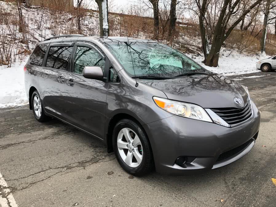 2012 Toyota Sienna 5dr 8-Pass Van V6 LE FWD (Natl), available for sale in Lyndhurst, New Jersey | Cars With Deals. Lyndhurst, New Jersey
