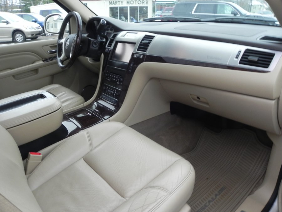 2013 Cadillac Escalade ESV AWD 4dr Premium, available for sale in Ridgefield, Connecticut | Marty Motors Inc. Ridgefield, Connecticut 2013 Cadillac Escalade ESV AWD 4dr Premium, available for sale in Ridgefield, Connecticut | Marty Motors Inc. Ridgefield, Connecticut