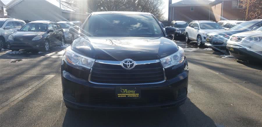 2014 Toyota Highlander AWD 4dr V6 LE (Natl), available for sale in Little Ferry, New Jersey | Victoria Preowned Autos Inc. Little Ferry, New Jersey