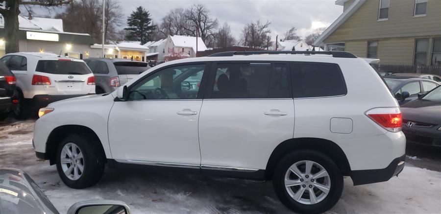 2012 Toyota Highlander 4WD 4dr V6 (Natl), available for sale in Springfield, Massachusetts | Absolute Motors Inc. Springfield, Massachusetts 2012 Toyota Highlander 4WD 4dr V6 (Natl), available for sale in Springfield, Massachusetts | Absolute Motors Inc. Springfield, Massachusetts