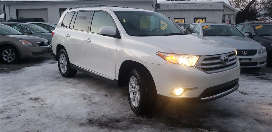 2012 Toyota Highlander 4WD 4dr V6 (Natl), available for sale in Springfield, Massachusetts | Absolute Motors Inc. Springfield, Massachusetts 2012 Toyota Highlander 4WD 4dr V6 (Natl), available for sale in Springfield, Massachusetts | Absolute Motors Inc. Springfield, Massachusetts