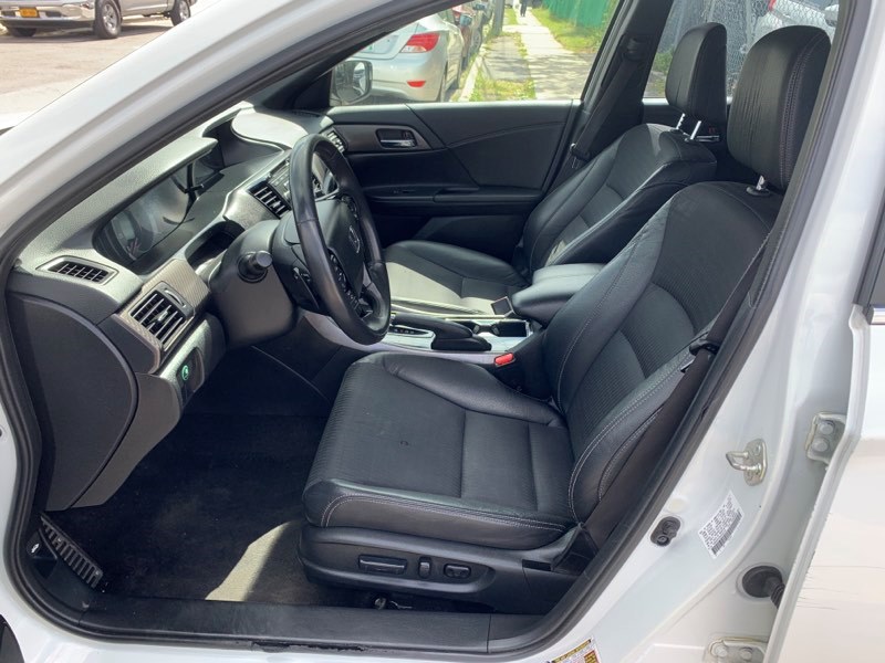 2017 Honda Accord Sedan Sport CVT, available for sale in Inwood, New York | 5 Towns Drive. Inwood, New York 2017 Honda Accord Sedan Sport CVT, available for sale in Inwood, New York | 5 Towns Drive. Inwood, New York