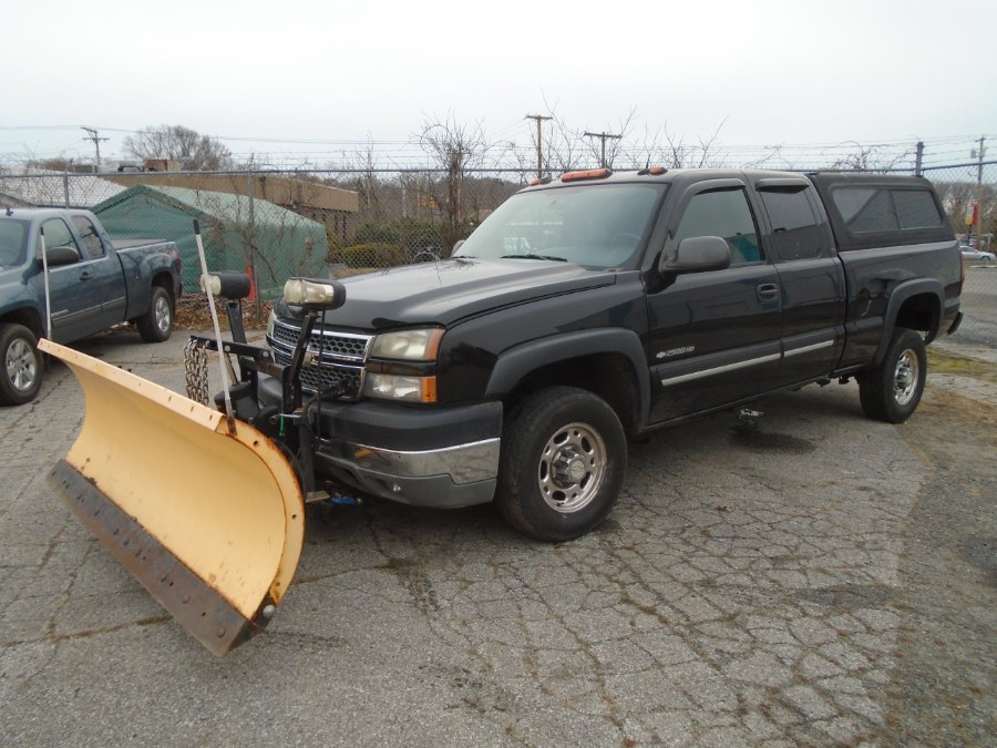 2005 Chevrolet Silverado 2500HD Ext Cab 143.5" WB 4WD LT, available for sale in Milford, Connecticut | Dealertown Auto Wholesalers. Milford, Connecticut 2005 Chevrolet Silverado 2500HD Ext Cab 143.5" WB 4WD LT, available for sale in Milford, Connecticut | Dealertown Auto Wholesalers. Milford, Connecticut