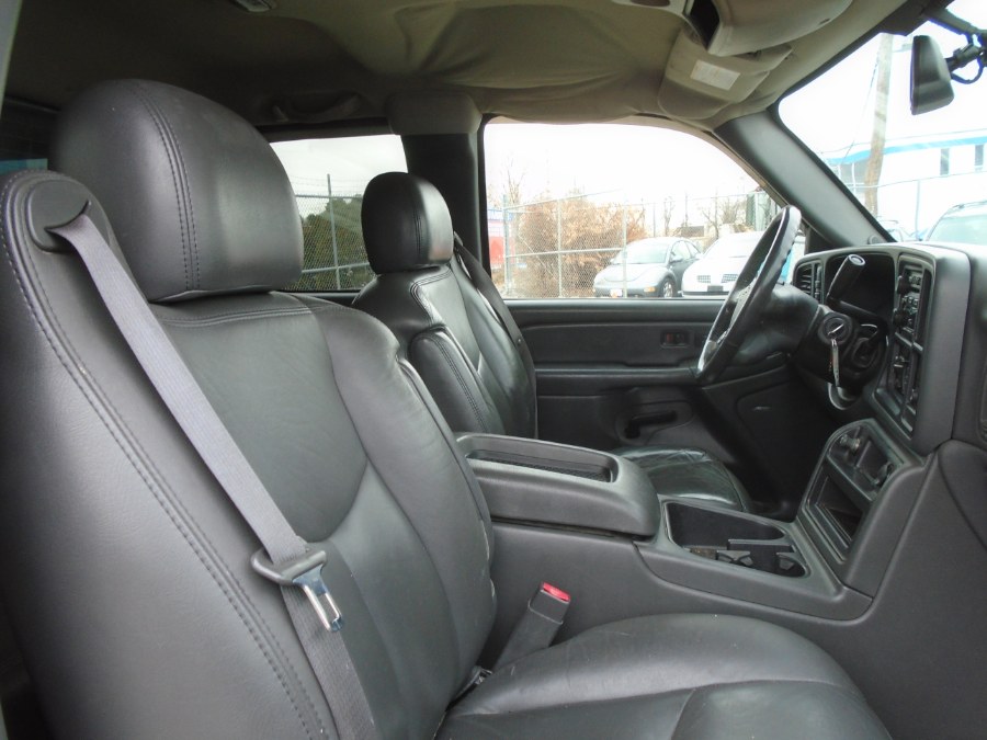 2005 Chevrolet Silverado 2500HD Ext Cab 143.5" WB 4WD LT, available for sale in Milford, Connecticut | Dealertown Auto Wholesalers. Milford, Connecticut 2005 Chevrolet Silverado 2500HD Ext Cab 143.5" WB 4WD LT, available for sale in Milford, Connecticut | Dealertown Auto Wholesalers. Milford, Connecticut