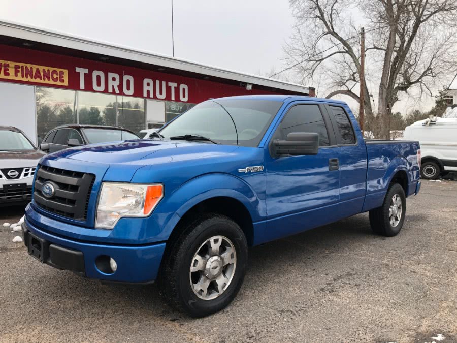 2009 Ford F-150 4WD STX Super Cab, available for sale in East Windsor, Connecticut | Toro Auto. East Windsor, Connecticut