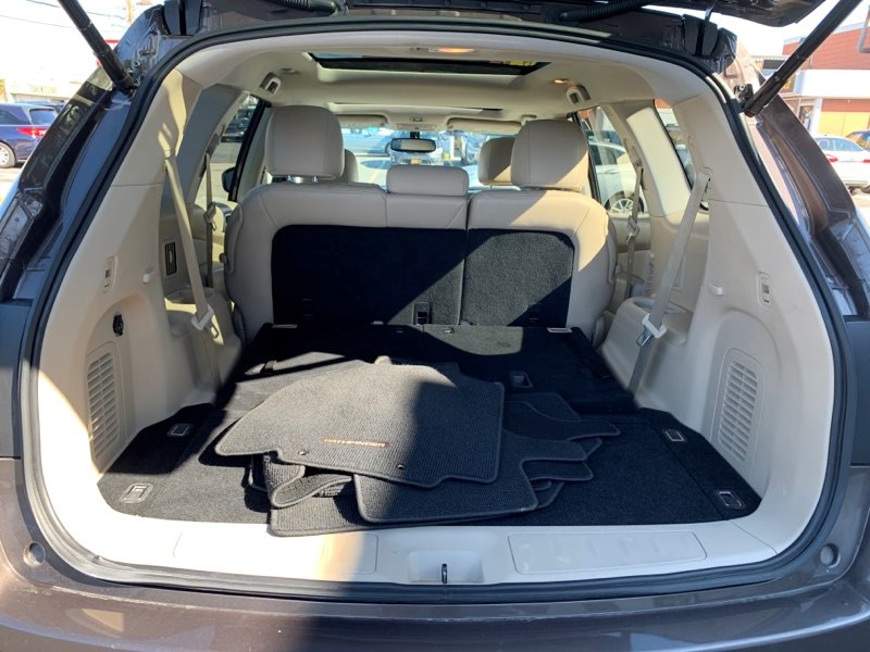 2016 Nissan Pathfinder 4WD 4dr SL, available for sale in Inwood, New York | 5 Towns Drive. Inwood, New York 2016 Nissan Pathfinder 4WD 4dr SL, available for sale in Inwood, New York | 5 Towns Drive. Inwood, New York