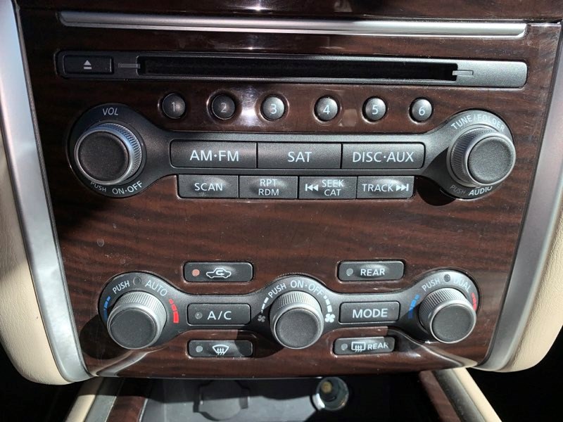 2016 Nissan Pathfinder 4WD 4dr SL, available for sale in Inwood, New York | 5 Towns Drive. Inwood, New York 2016 Nissan Pathfinder 4WD 4dr SL, available for sale in Inwood, New York | 5 Towns Drive. Inwood, New York