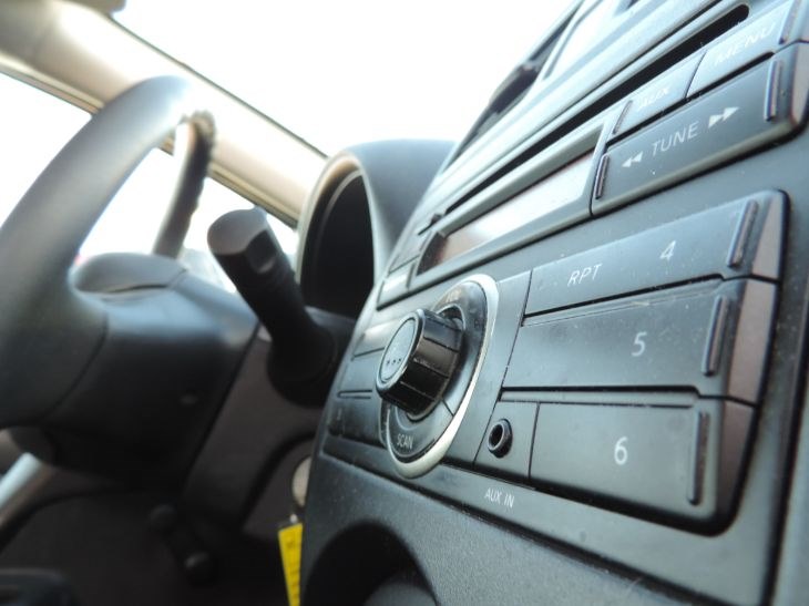 2014 Nissan Versa 4dr Sdn CVT 1.6 SV, available for sale in Inwood, New York | 5 Towns Drive. Inwood, New York 2014 Nissan Versa 4dr Sdn CVT 1.6 SV, available for sale in Inwood, New York | 5 Towns Drive. Inwood, New York