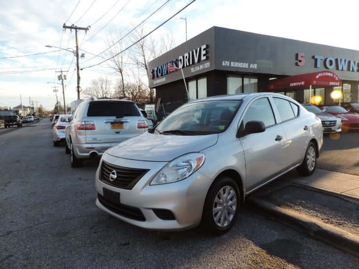 2014 Nissan Versa 4dr Sdn CVT 1.6 SV, available for sale in Inwood, New York | 5 Towns Drive. Inwood, New York 2014 Nissan Versa 4dr Sdn CVT 1.6 SV, available for sale in Inwood, New York | 5 Towns Drive. Inwood, New York