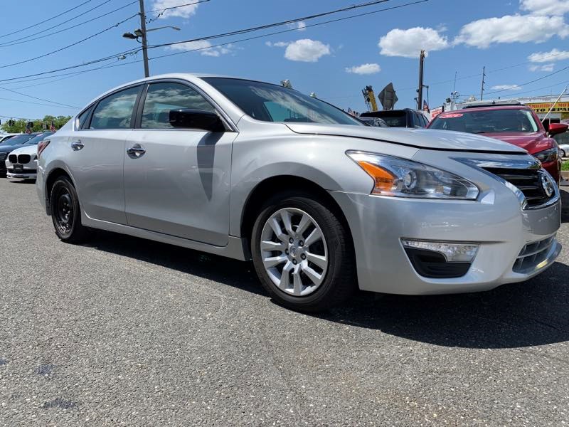 2015 Nissan Altima 4dr Sdn I4 2.5 S, available for sale in Inwood, New York | 5 Towns Drive. Inwood, New York 2015 Nissan Altima 4dr Sdn I4 2.5 S, available for sale in Inwood, New York | 5 Towns Drive. Inwood, New York