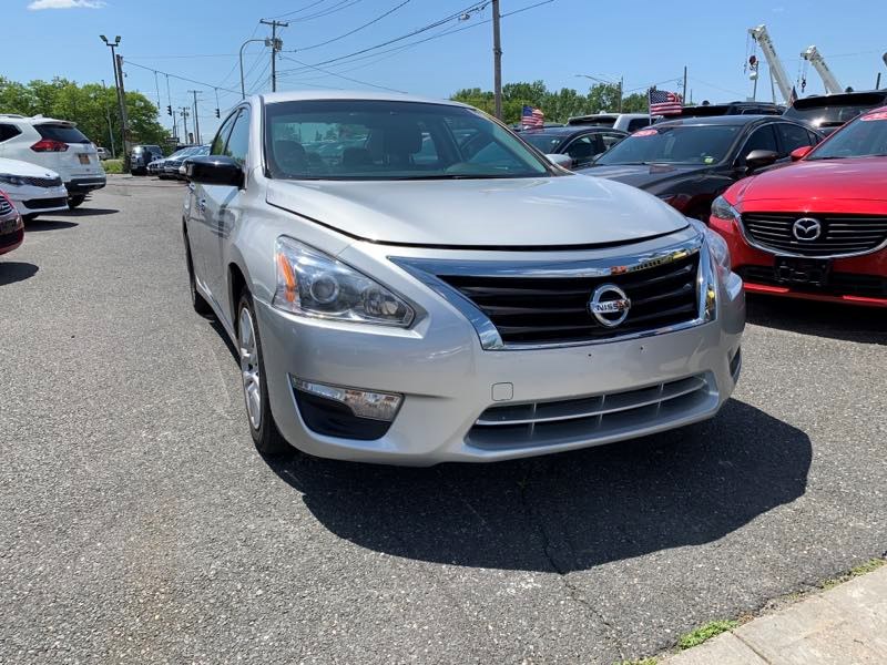 2015 Nissan Altima 4dr Sdn I4 2.5 S, available for sale in Inwood, New York | 5 Towns Drive. Inwood, New York 2015 Nissan Altima 4dr Sdn I4 2.5 S, available for sale in Inwood, New York | 5 Towns Drive. Inwood, New York