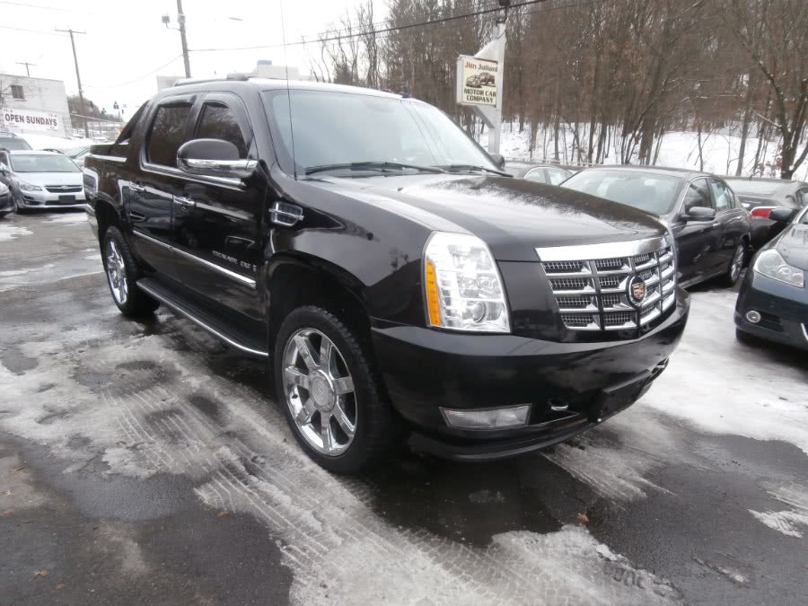 2007 Cadillac Escalade EXT AWD 4dr, available for sale in Waterbury, Connecticut | Jim Juliani Motors. Waterbury, Connecticut
