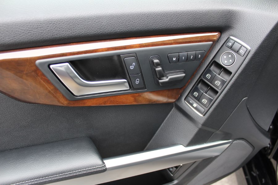 2015 Mercedes-Benz GLK-Class 4MATIC 4dr GLK 350, available for sale in Great Neck, New York | Great Neck Car Buyers & Sellers. Great Neck, New York 2015 Mercedes-Benz GLK-Class 4MATIC 4dr GLK 350, available for sale in Great Neck, New York | Great Neck Car Buyers & Sellers. Great Neck, New York