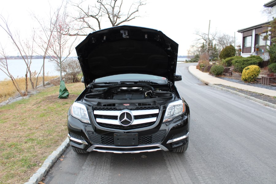 2015 Mercedes-Benz GLK-Class 4MATIC 4dr GLK 350, available for sale in Great Neck, New York | Great Neck Car Buyers & Sellers. Great Neck, New York 2015 Mercedes-Benz GLK-Class 4MATIC 4dr GLK 350, available for sale in Great Neck, New York | Great Neck Car Buyers & Sellers. Great Neck, New York