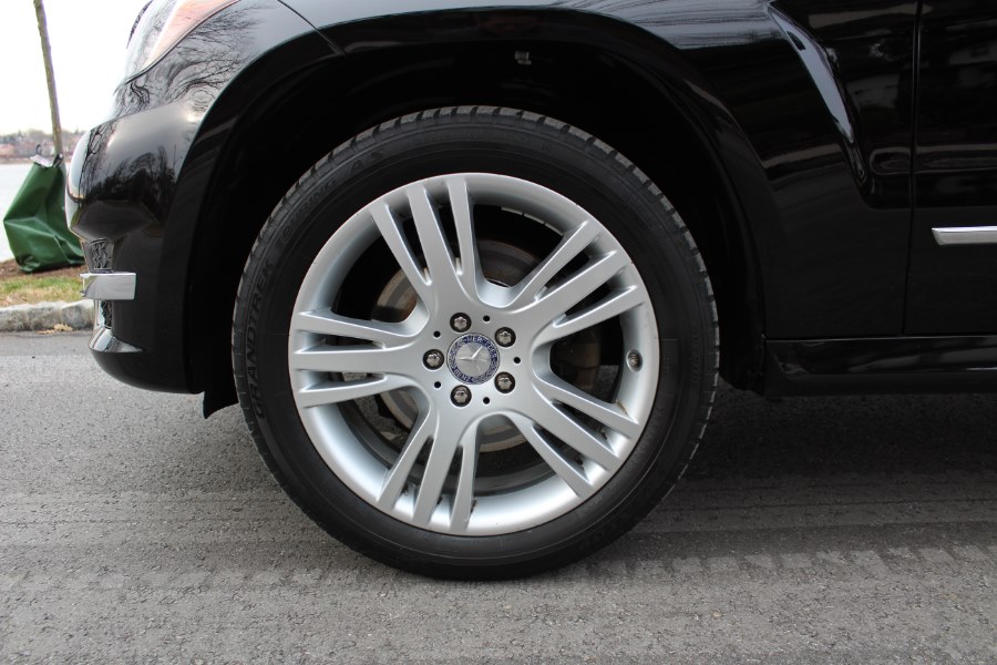 2015 Mercedes-Benz GLK-Class 4MATIC 4dr GLK 350, available for sale in Great Neck, New York | Great Neck Car Buyers & Sellers. Great Neck, New York 2015 Mercedes-Benz GLK-Class 4MATIC 4dr GLK 350, available for sale in Great Neck, New York | Great Neck Car Buyers & Sellers. Great Neck, New York