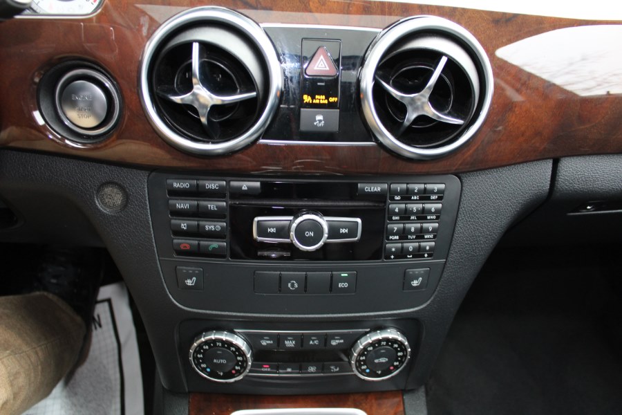 2015 Mercedes-Benz GLK-Class 4MATIC 4dr GLK 350, available for sale in Great Neck, New York | Great Neck Car Buyers & Sellers. Great Neck, New York 2015 Mercedes-Benz GLK-Class 4MATIC 4dr GLK 350, available for sale in Great Neck, New York | Great Neck Car Buyers & Sellers. Great Neck, New York