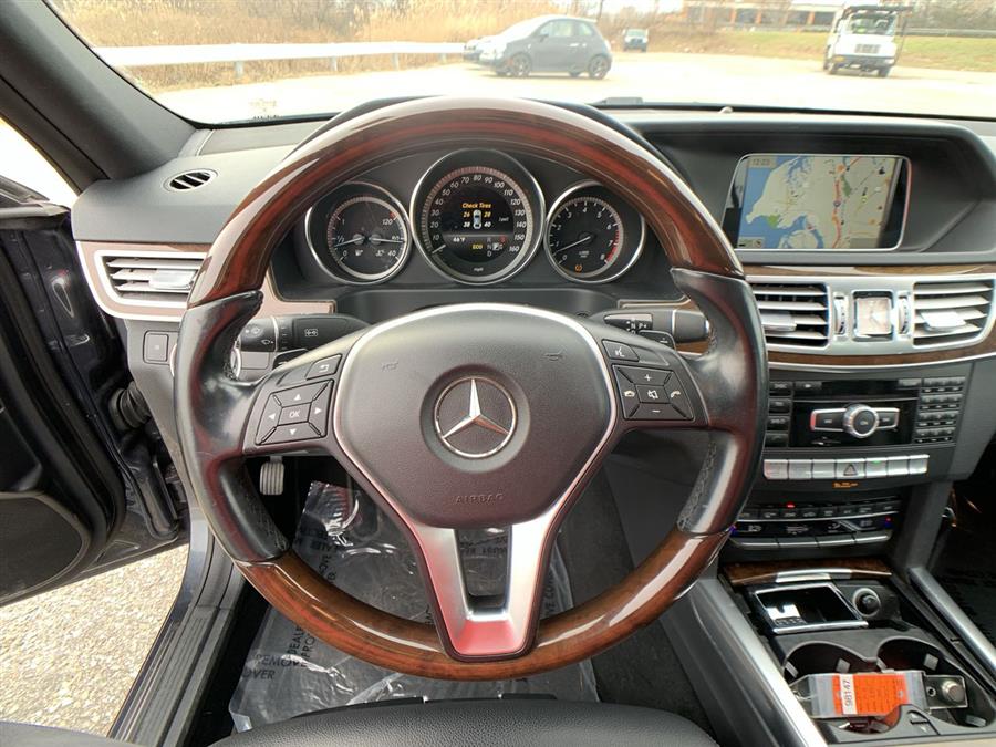 2014 Mercedes-Benz E-Class 4dr Sdn E350 Luxury 4MATIC, available for sale in Stratford, Connecticut | Wiz Leasing Inc. Stratford, Connecticut 2014 Mercedes-Benz E-Class 4dr Sdn E350 Luxury 4MATIC, available for sale in Stratford, Connecticut | Wiz Leasing Inc. Stratford, Connecticut