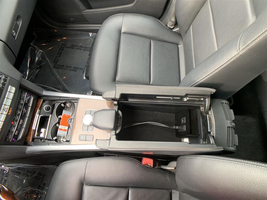 2014 Mercedes-Benz E-Class 4dr Sdn E350 Luxury 4MATIC, available for sale in Stratford, Connecticut | Wiz Leasing Inc. Stratford, Connecticut 2014 Mercedes-Benz E-Class 4dr Sdn E350 Luxury 4MATIC, available for sale in Stratford, Connecticut | Wiz Leasing Inc. Stratford, Connecticut