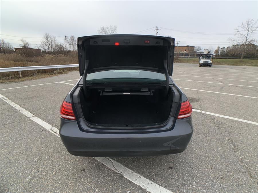 2014 Mercedes-Benz E-Class 4dr Sdn E350 Luxury 4MATIC, available for sale in Stratford, Connecticut | Wiz Leasing Inc. Stratford, Connecticut 2014 Mercedes-Benz E-Class 4dr Sdn E350 Luxury 4MATIC, available for sale in Stratford, Connecticut | Wiz Leasing Inc. Stratford, Connecticut