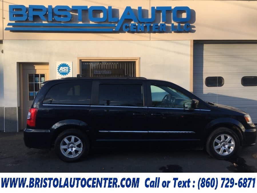 2011 Chrysler Town & Country 4dr Wgn Touring, available for sale in Bristol, Connecticut | Bristol Auto Center LLC. Bristol, Connecticut