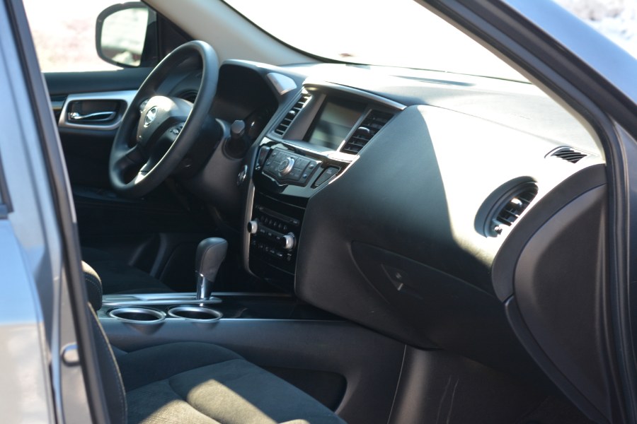 2015 Nissan Pathfinder 2WD 4dr Platinum, available for sale in Ashland, Massachusetts | New Beginning Auto Service Inc. Ashland, Massachusetts 2015 Nissan Pathfinder 2WD 4dr Platinum, available for sale in Ashland, Massachusetts | New Beginning Auto Service Inc. Ashland, Massachusetts
