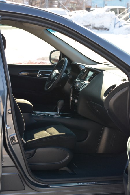 2015 Nissan Pathfinder 2WD 4dr Platinum, available for sale in Ashland, Massachusetts | New Beginning Auto Service Inc. Ashland, Massachusetts 2015 Nissan Pathfinder 2WD 4dr Platinum, available for sale in Ashland, Massachusetts | New Beginning Auto Service Inc. Ashland, Massachusetts