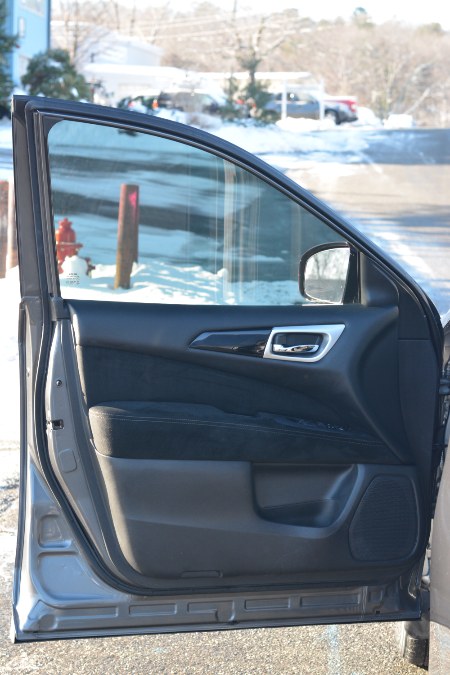 2015 Nissan Pathfinder 2WD 4dr Platinum, available for sale in Ashland, Massachusetts | New Beginning Auto Service Inc. Ashland, Massachusetts 2015 Nissan Pathfinder 2WD 4dr Platinum, available for sale in Ashland, Massachusetts | New Beginning Auto Service Inc. Ashland, Massachusetts