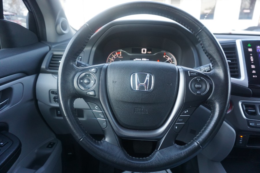 2016 Honda Pilot AWD 4dr EX-L, available for sale in Newark , New Jersey | Champion Used Auto Sales 2. Newark , New Jersey 2016 Honda Pilot AWD 4dr EX-L, available for sale in Newark , New Jersey | Champion Used Auto Sales 2. Newark , New Jersey