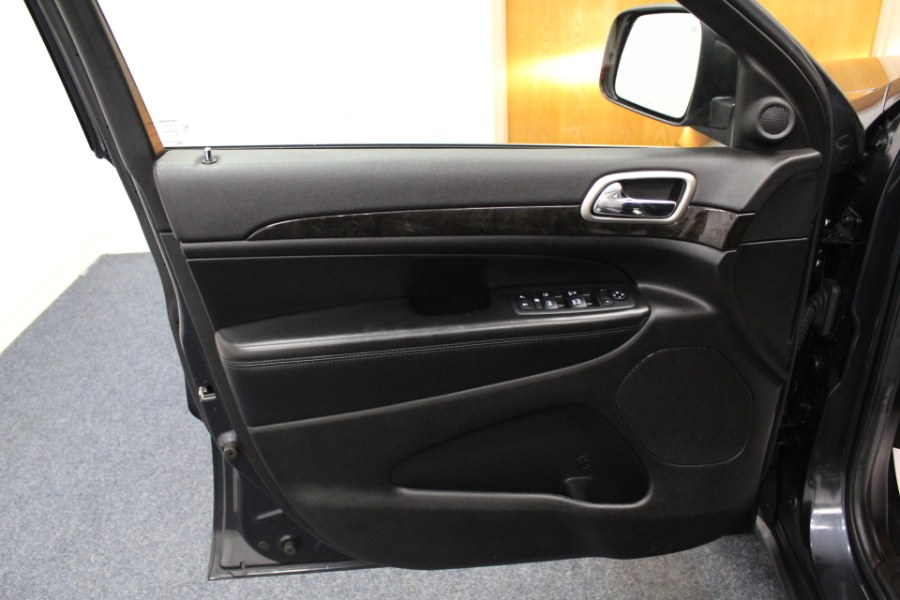 2012 Jeep Grand Cherokee 4WD 4dr Laredo, available for sale in Plainville, Connecticut | New England Auto Sales LLC. Plainville, Connecticut 2012 Jeep Grand Cherokee 4WD 4dr Laredo, available for sale in Plainville, Connecticut | New England Auto Sales LLC. Plainville, Connecticut