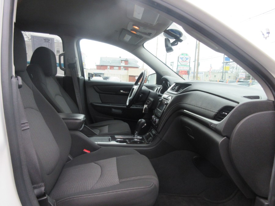 Used Chevrolet Traverse AWD 4dr LT w/2LT 2015 | Route 27 Auto Mall. Linden, New Jersey Used Chevrolet Traverse AWD 4dr LT w/2LT 2015 | Route 27 Auto Mall. Linden, New Jersey