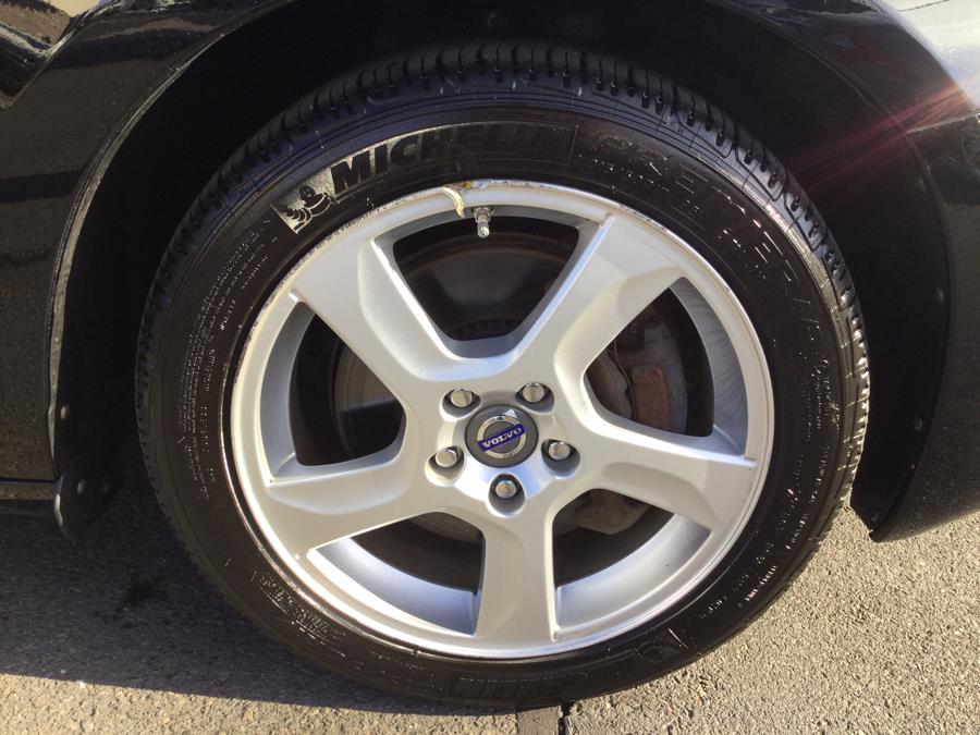 2012 Volvo S60 FWD 4dr Sdn T5, available for sale in Plantsville, Connecticut | L&S Automotive LLC. Plantsville, Connecticut 2012 Volvo S60 FWD 4dr Sdn T5, available for sale in Plantsville, Connecticut | L&S Automotive LLC. Plantsville, Connecticut