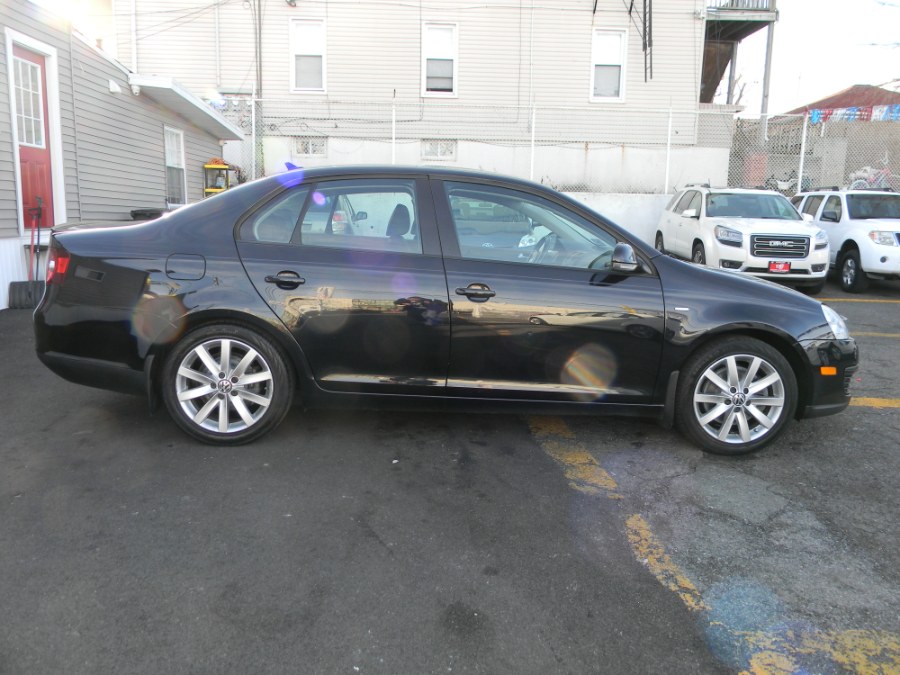 2010 Volkswagen Jetta Sedan 4dr Manual Wolfsburg PZEV, available for sale in Paterson, New Jersey | DZ Automall. Paterson, New Jersey 2010 Volkswagen Jetta Sedan 4dr Manual Wolfsburg PZEV, available for sale in Paterson, New Jersey | DZ Automall. Paterson, New Jersey