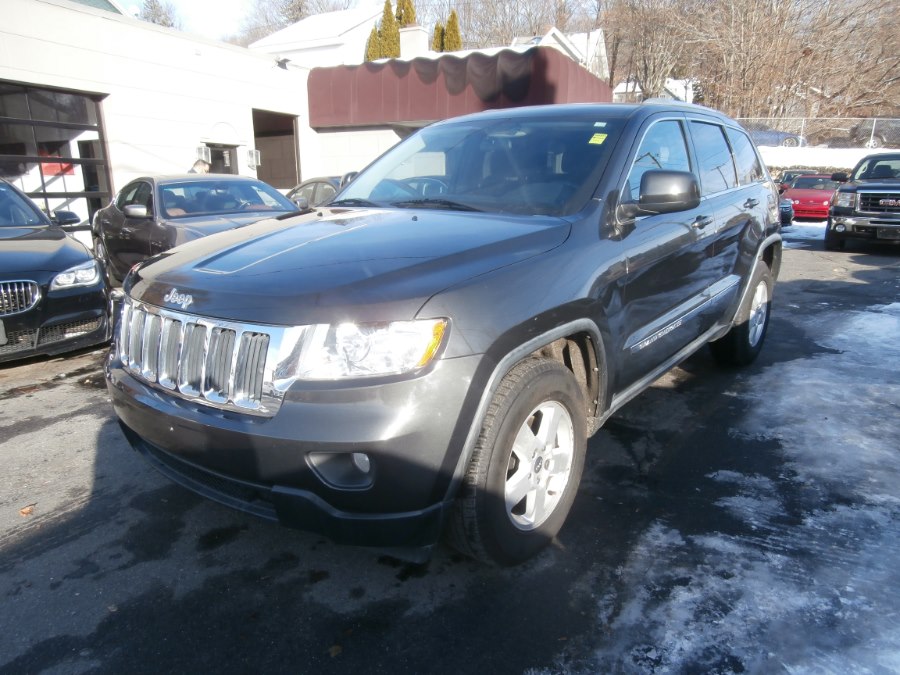 2011 Jeep Grand Cherokee 4WD 4dr Laredo, available for sale in Waterbury, Connecticut | Jim Juliani Motors. Waterbury, Connecticut 2011 Jeep Grand Cherokee 4WD 4dr Laredo, available for sale in Waterbury, Connecticut | Jim Juliani Motors. Waterbury, Connecticut